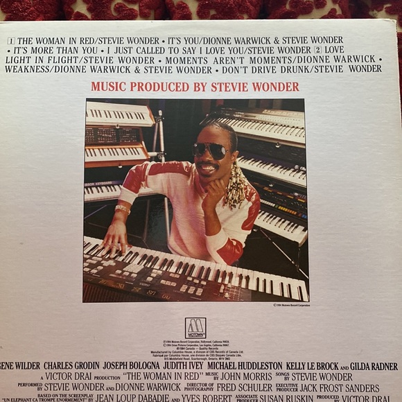 The Women in Red Soundtrack on vinyl. Soundtrack done by Stevie Wonder. - Picture 5 of 8